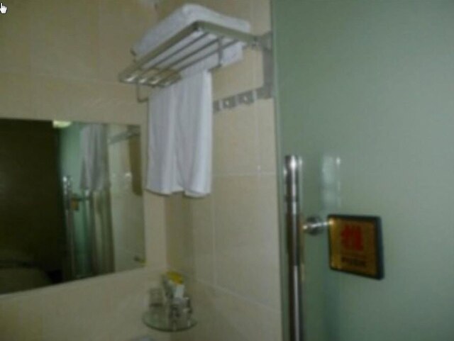 アディタヤ ホテル