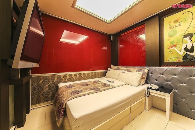 パレス モーテル