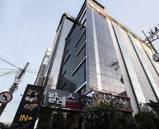 パレス モーテル