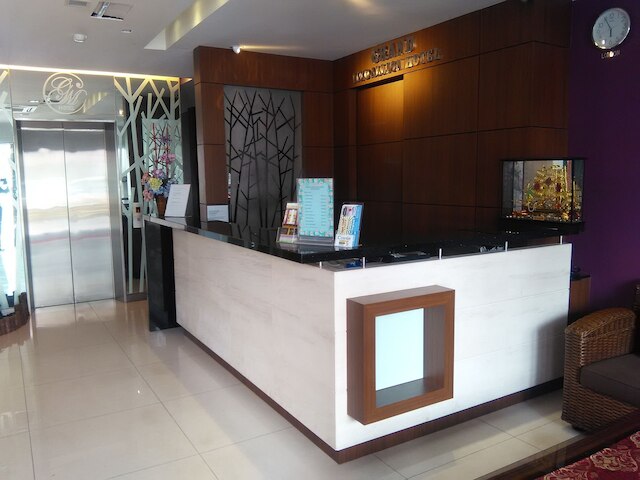 グランド メダリオン ホテル