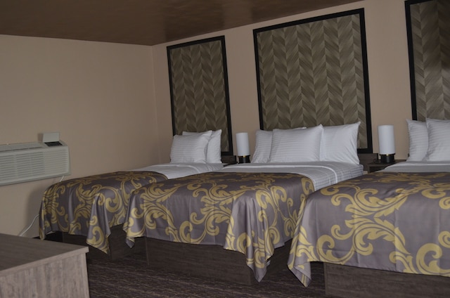 アーリヤ ホテル バイ ナイアガラ ファッション アウトレッツ