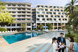 チャルン ホテル