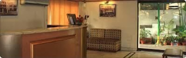 パラヴィ インターナショナル ホテル