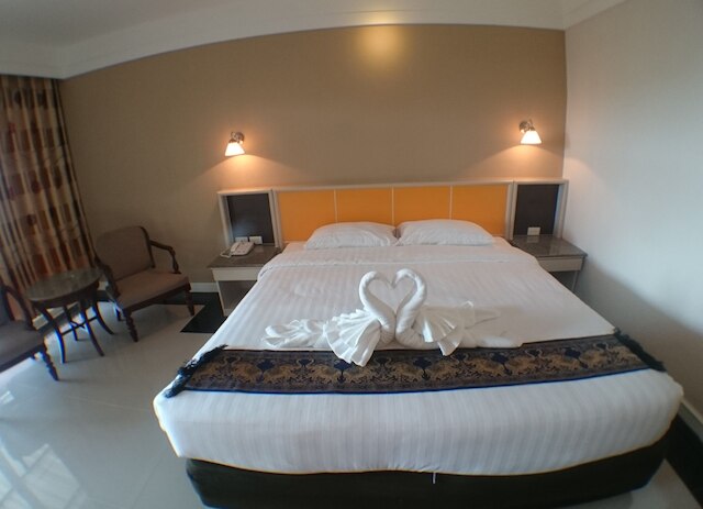 トン クーン ホテル