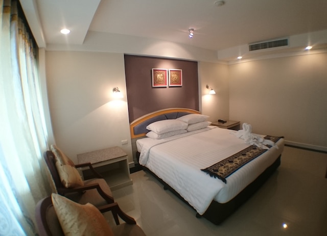 トン クーン ホテル