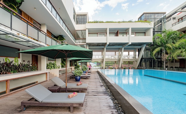 ソマデヴィ レジデンス