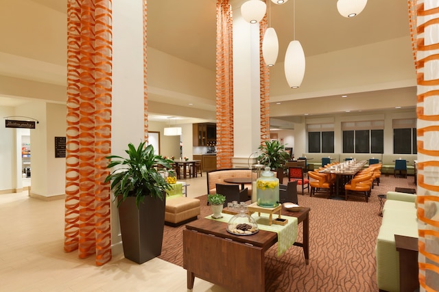 ヒルトン ガーデン イン ボストン ローガン エアポート