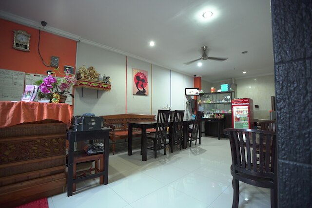 レナ セガラ ハウス クタ