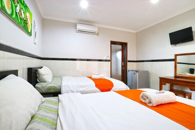 レナ セガラ ハウス クタ