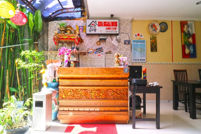 レナ セガラ ハウス クタ