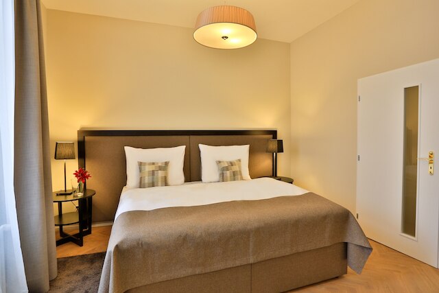 ジェームス ホテル & アパートメンツ