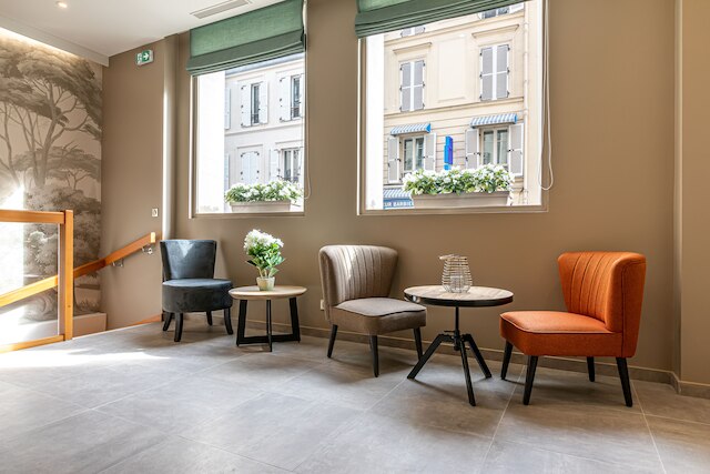 オテル パリ ディシー オテル ポルト ドゥ ベルサイユ