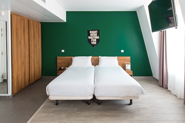 ザ・ソーシャルハブパリラディフェンス