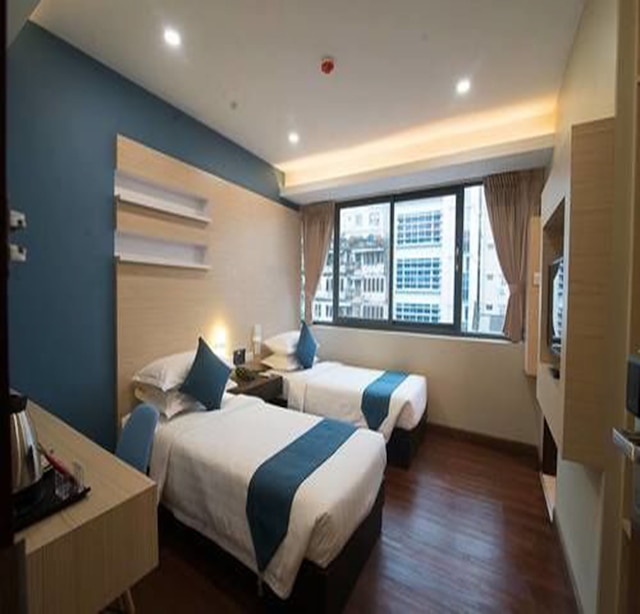 イースタン ホテル