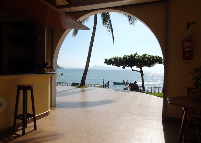 スクエアズ カフェ アンド アパートメンツ