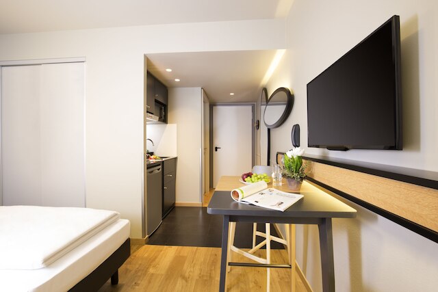 アパートスタイルホテル アダージョ アクセス ラ デファンス プトー