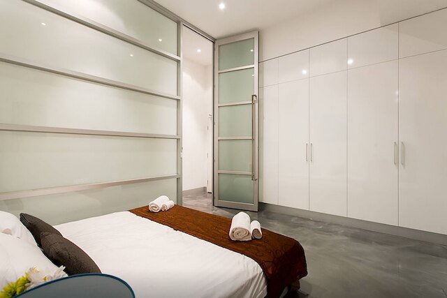 アンカー オン リトル コリンズ - サザン