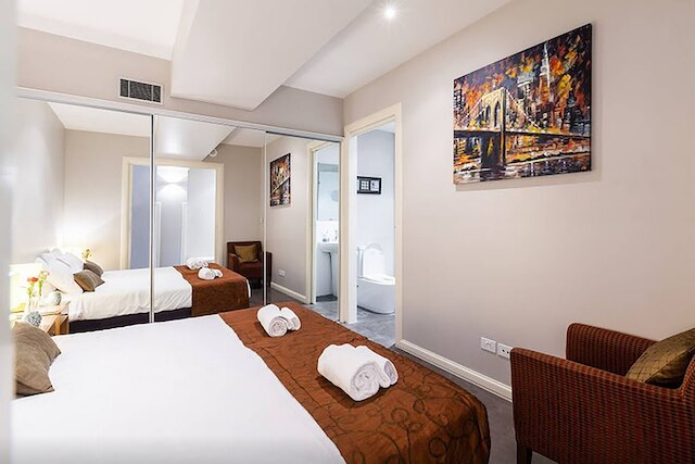 アンカー オン リトル コリンズ - サザン