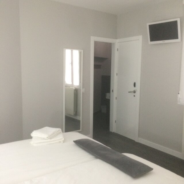 ディエズマドリッド ホスタル