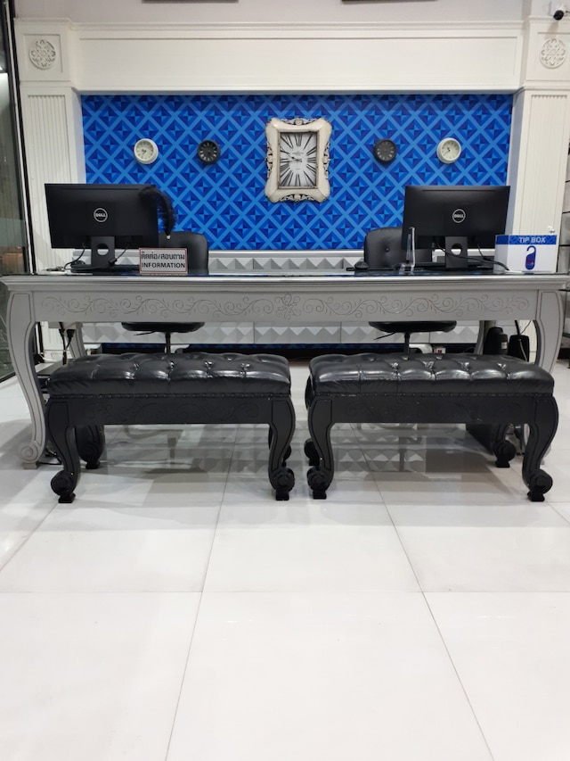 ベッド バイ シティ スリウォン - パッポン