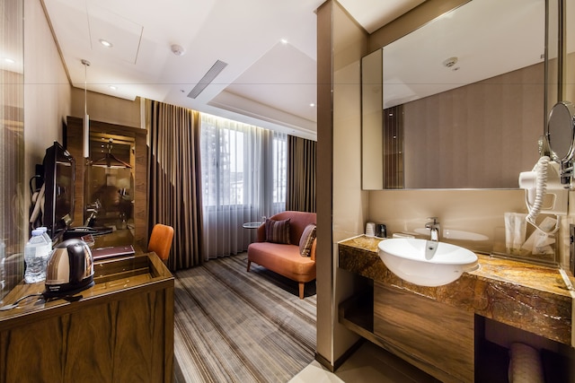 グリーンワールド 台北駅 (洛碁大飯店驛)