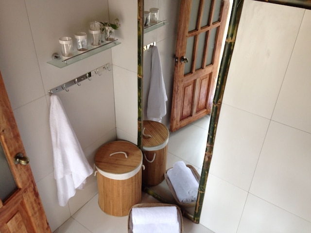 イスラ エクスペディションズ