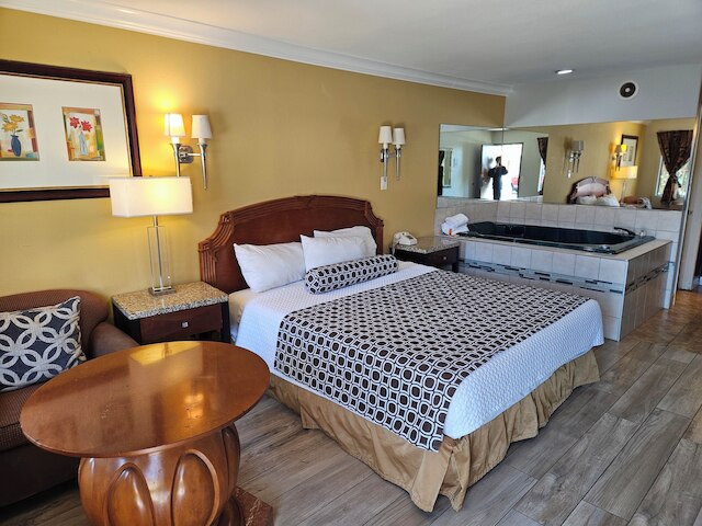 フラートン・イン - メディーバル・タイムズ近く