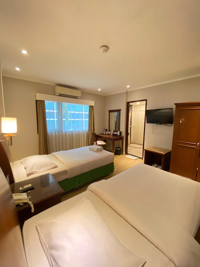 シプタ ホテル ワヒド ハシム