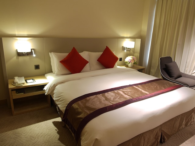 カオシュン インターナショナル プラザ