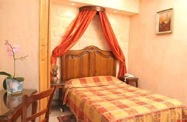 ファミリア ホテル