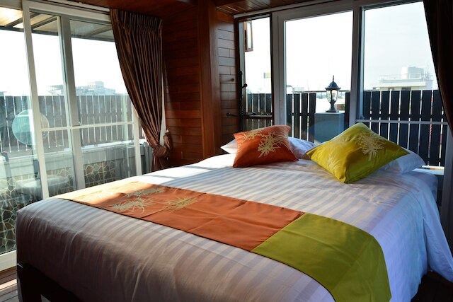 アダマス ハウス