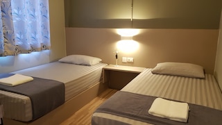 バーン・チャナソングクラム - ホステル