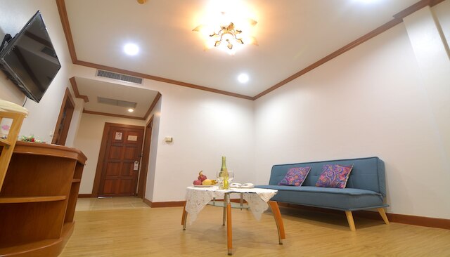 チュンポーン ガーデンズ ホテル