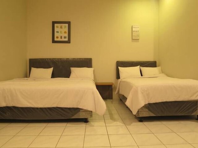 エレナーズ ホーム アット エイクマン