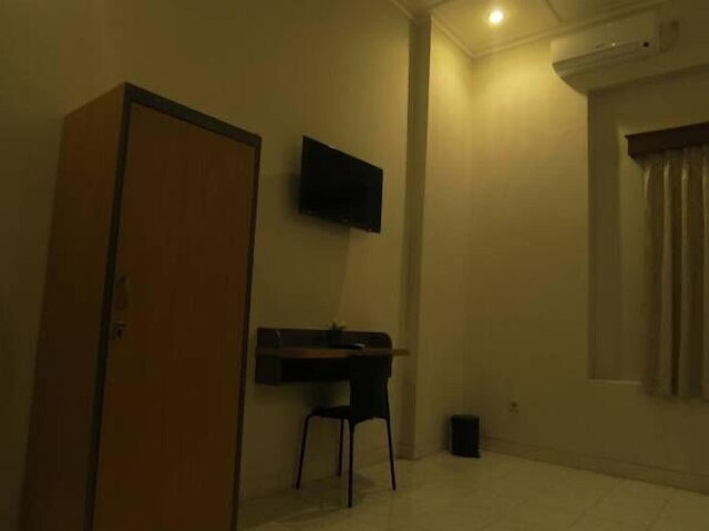 エレナーズ ホーム アット エイクマン