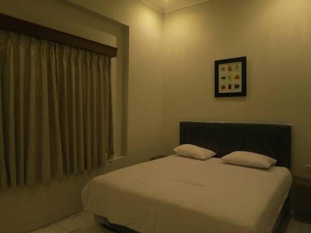 エレナーズ ホーム アット エイクマン