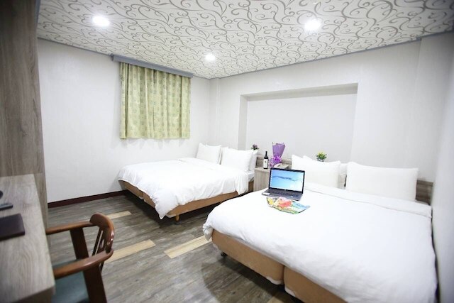 ファンハウス新竹 (風信子生活旅店-新竹館)