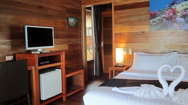 テン ムーンズ リペ リゾート