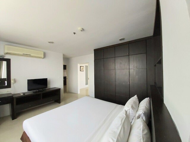 アンポ レジデンス