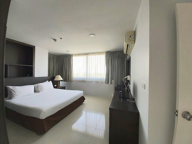 アンポ レジデンス