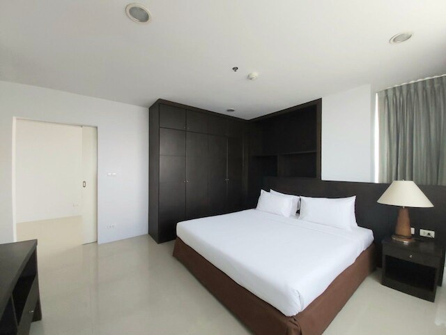 アンポ レジデンス