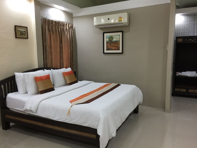 Q ゾーン ブティック