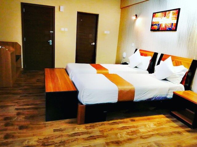 ウィ－ ホテル アンド スイーツ