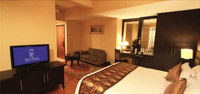 ホテル パシフィック バリックパパン