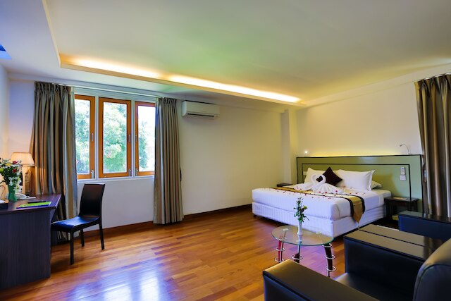 スカイ ビュー ホテル ヤンゴン