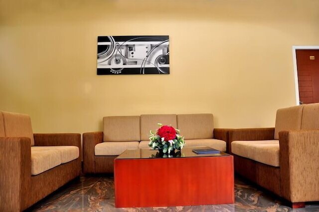 グランド7ホテル - タラワトゥゴダ