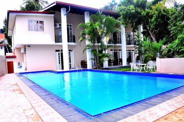 グランド7ホテル - タラワトゥゴダ