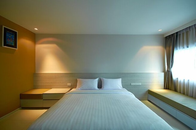 ザ プレゼント サトーン