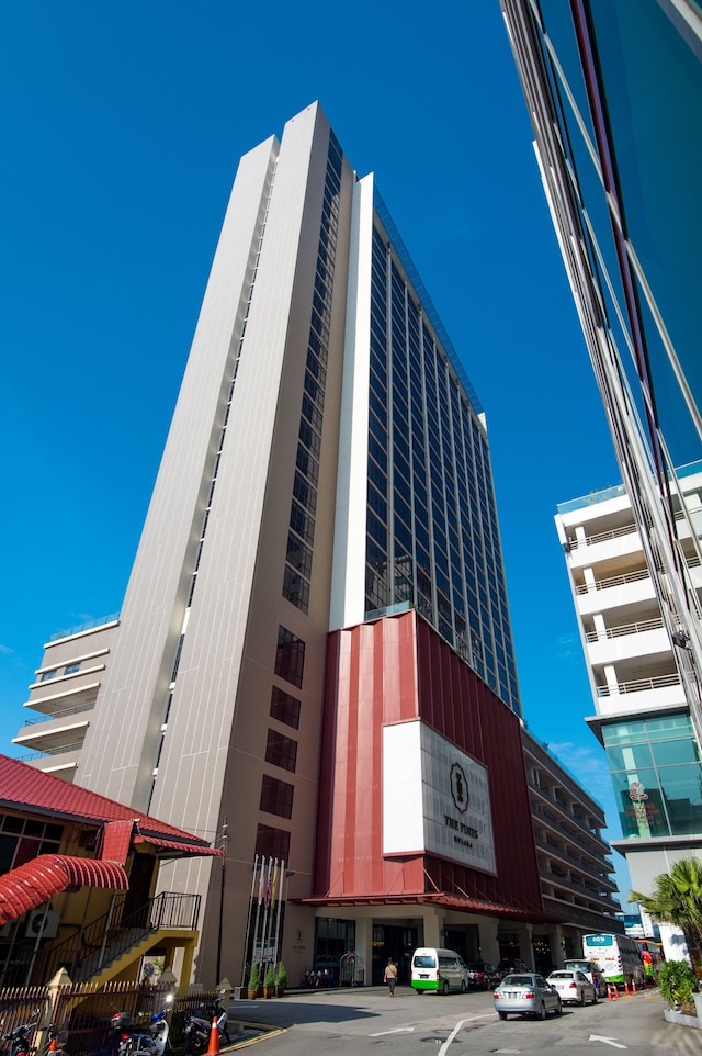 ザ パインズ マラッカ