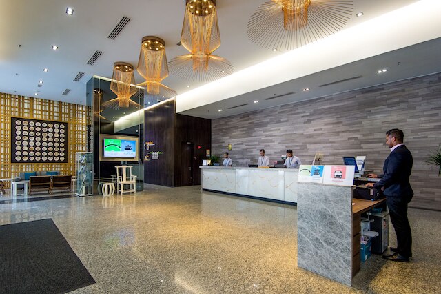 ザ パインズ マラッカ